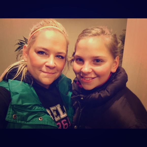 Meet your Posher, Tisha - Picture 1 of 3